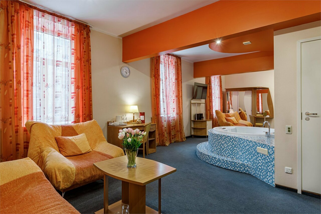 Гостиница Максима Ирбис Москва