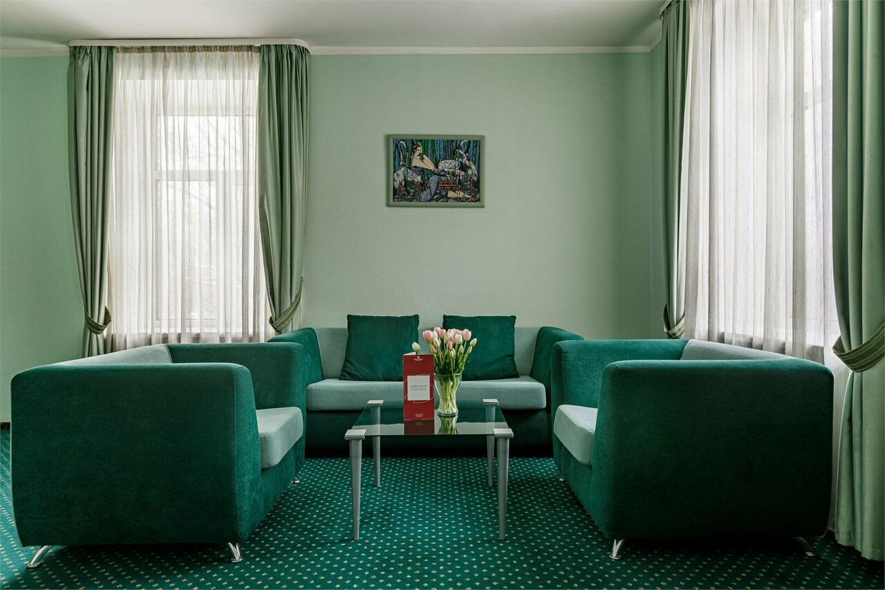 Гостиница Максима Ирбис Москва