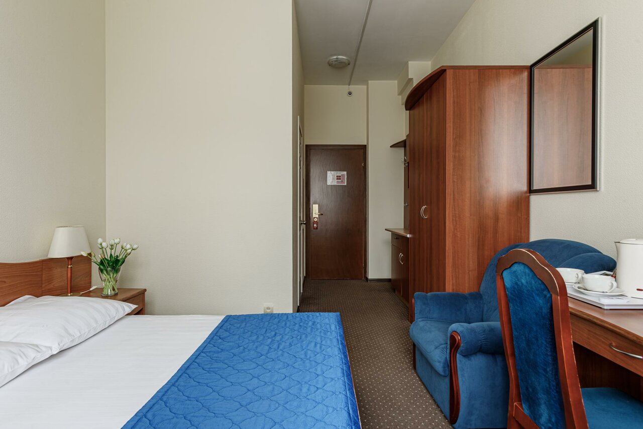 Гостиница Максима Ирбис Москва-88