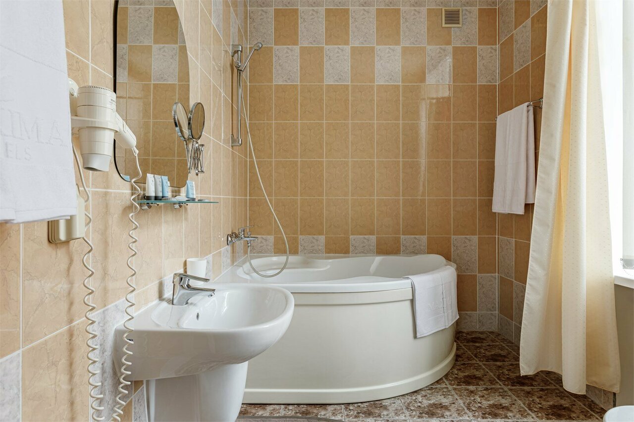 Гостиница Максима Ирбис Москва