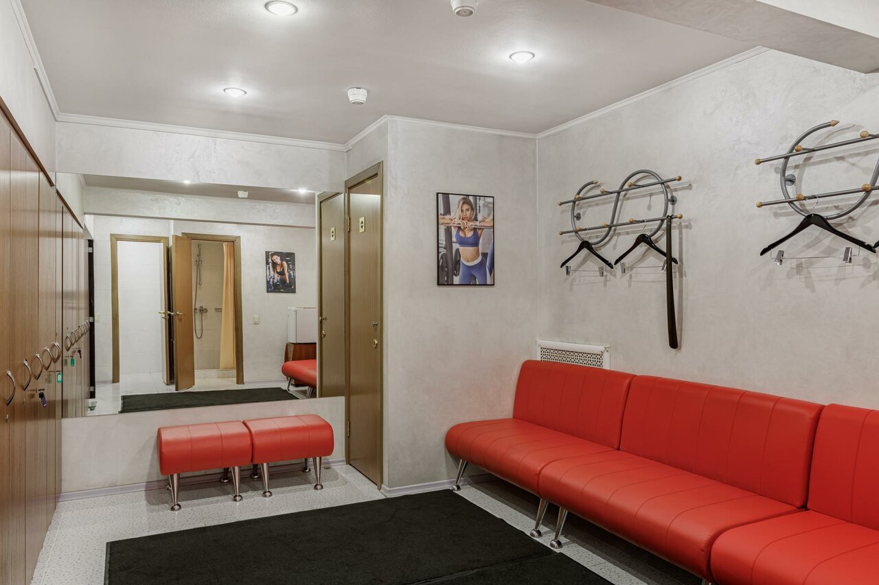 Гостиница Максима Ирбис Москва-39