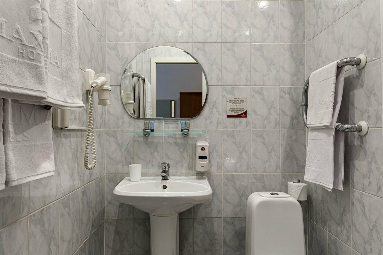 Гостиница Максима Ирбис Москва