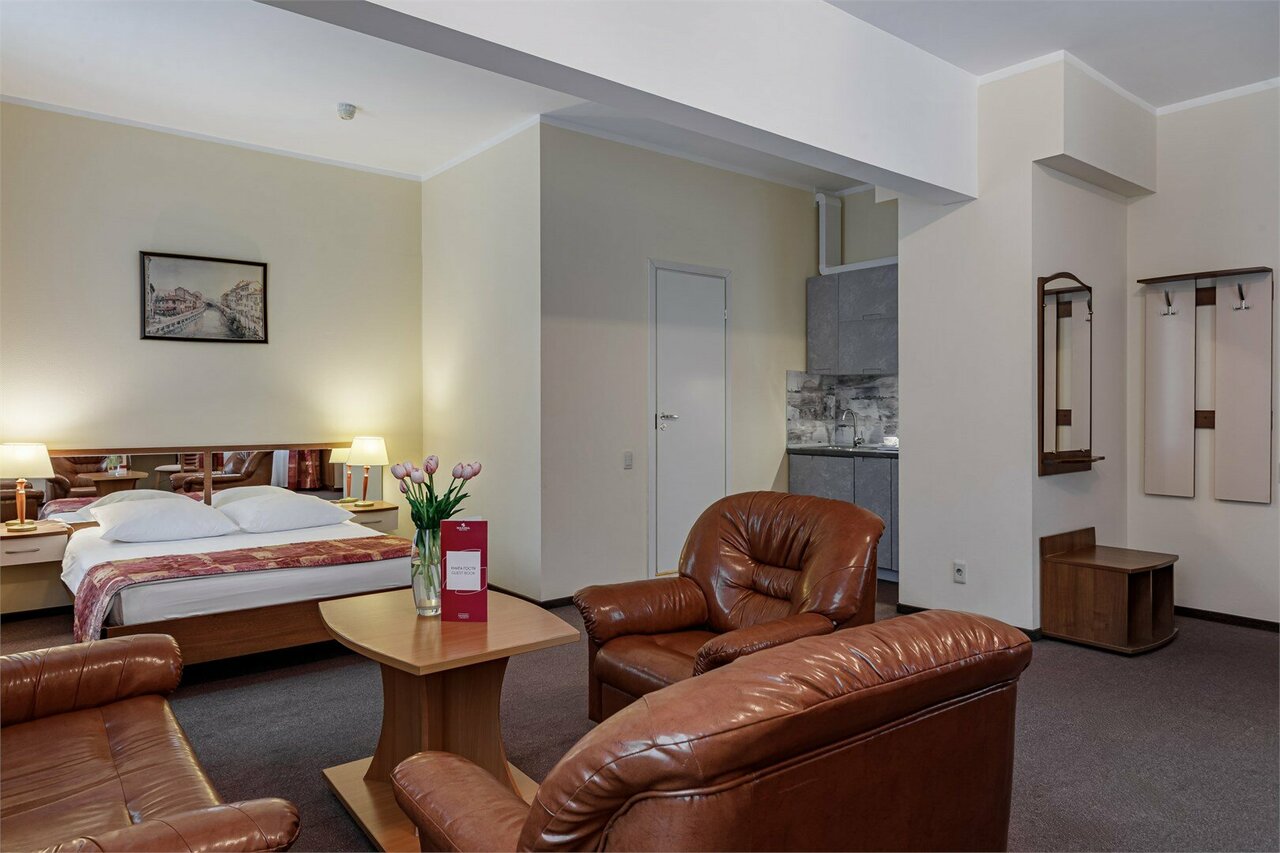 Гостиница Максима Ирбис Москва