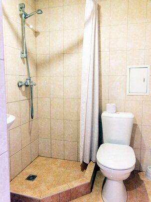 Гостиница Максима Ирбис Москва-151