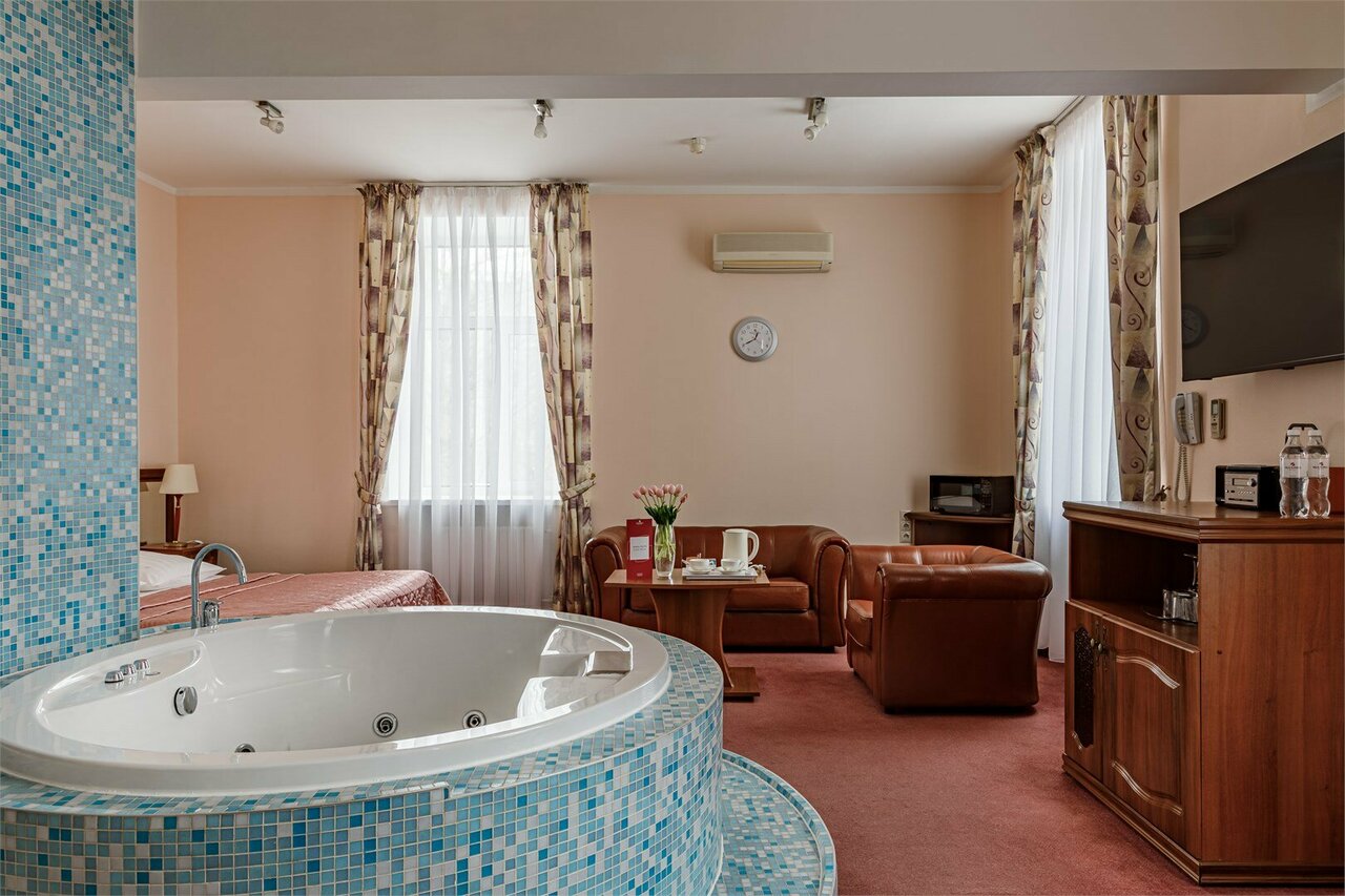 Гостиница Максима Ирбис Москва