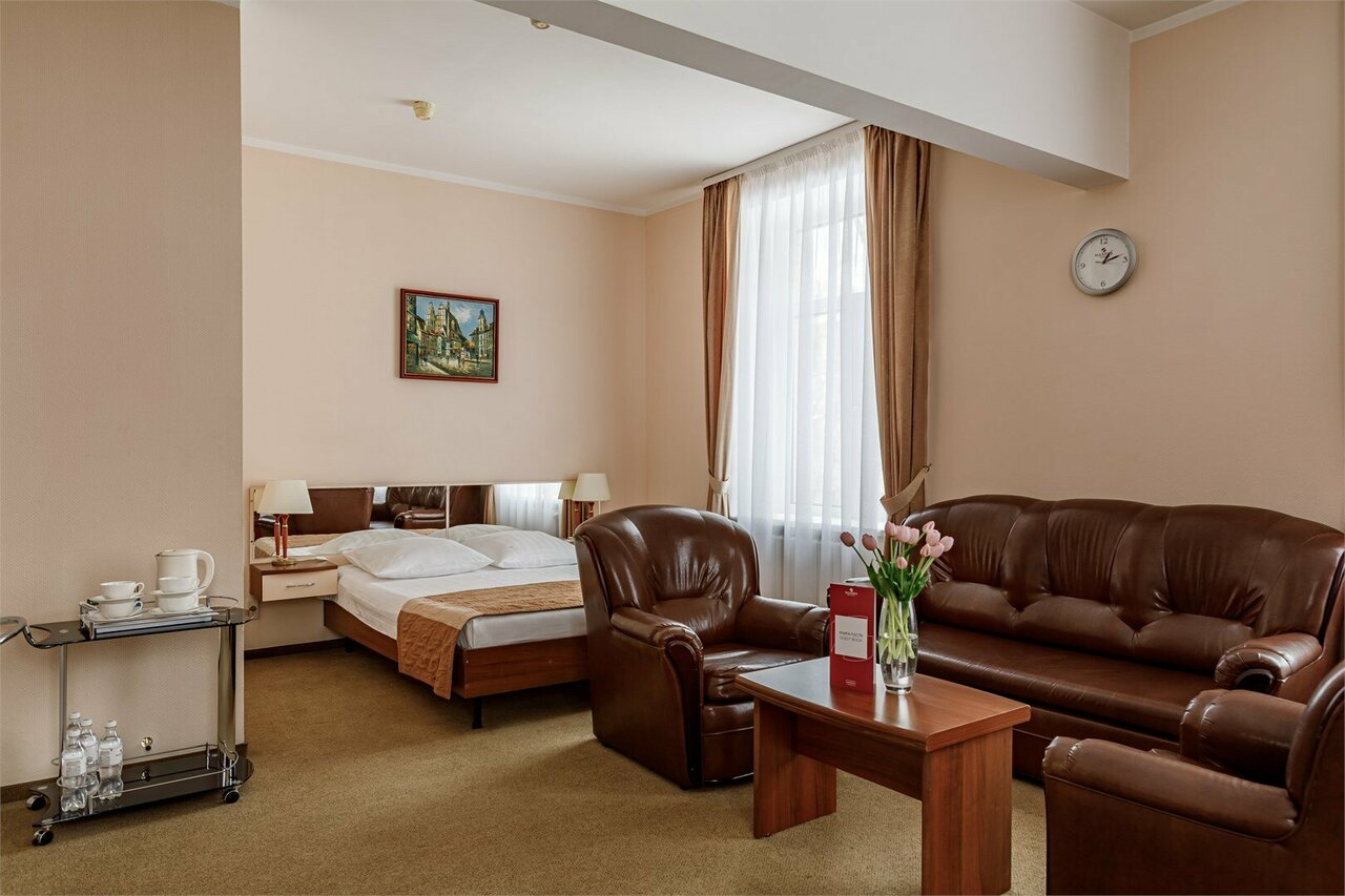 Гостиница Максима Ирбис Москва