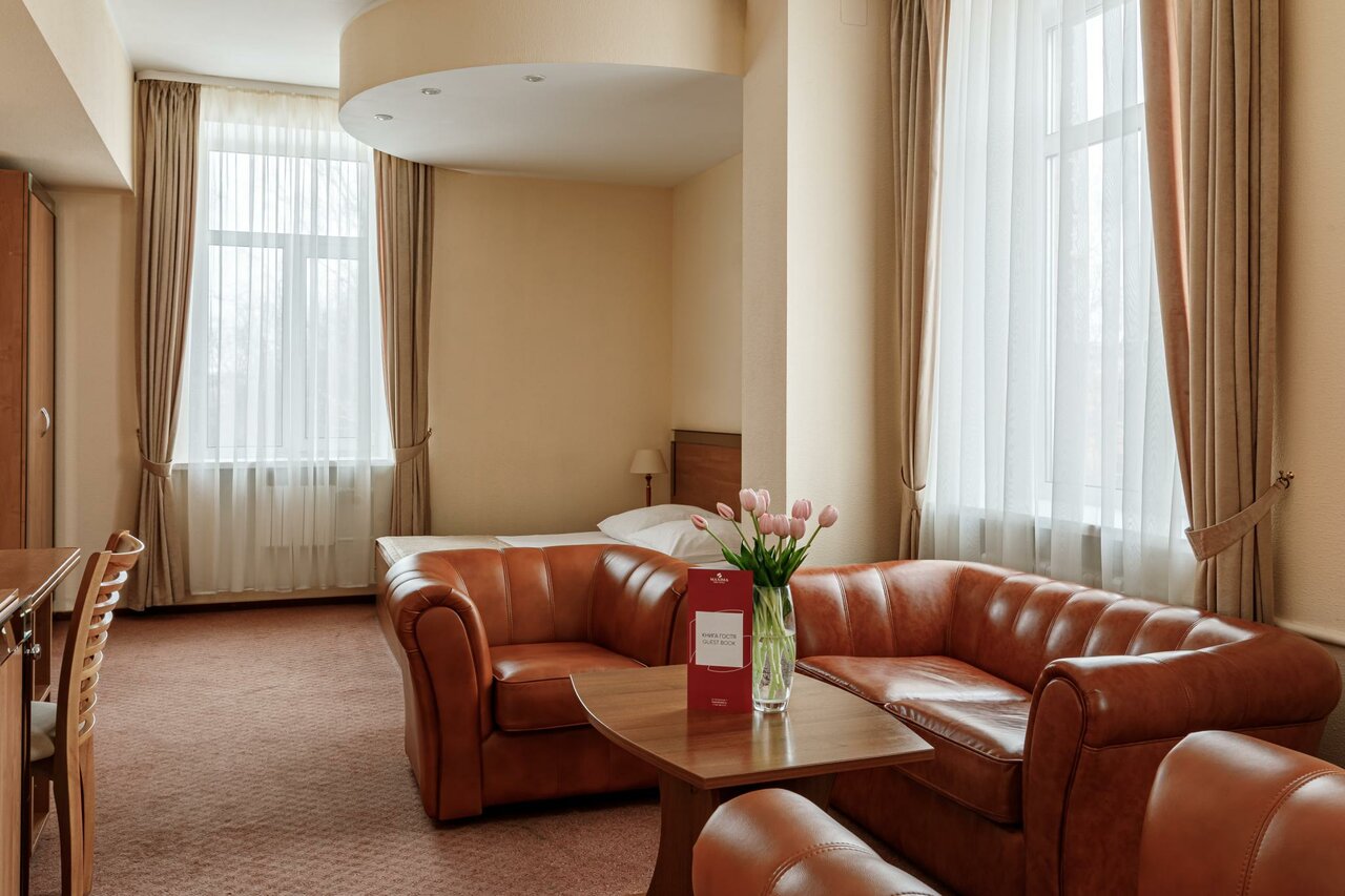 Гостиница Максима Ирбис Москва-125