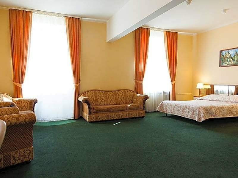 Гостиница Максима Ирбис Москва-169