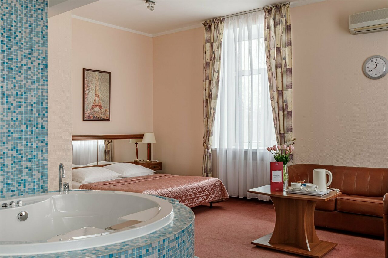 Гостиница Максима Ирбис Москва