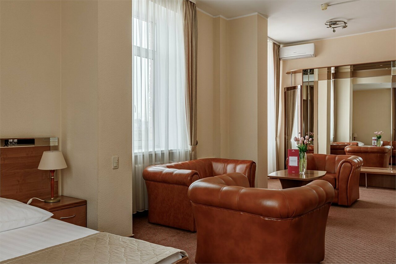 Гостиница Максима Ирбис Москва