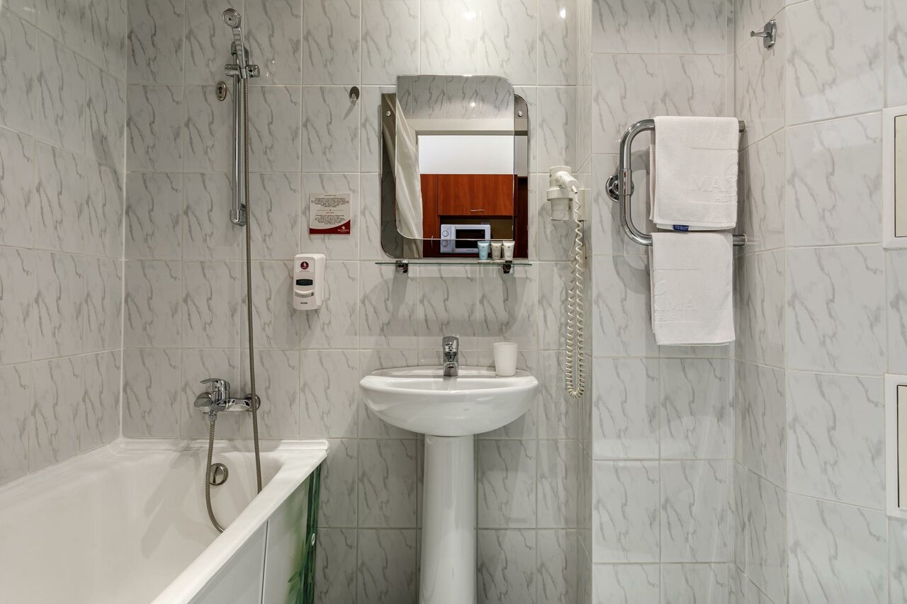 Гостиница Максима Ирбис Москва-167