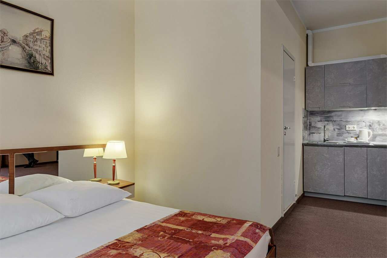 Гостиница Максима Ирбис Москва