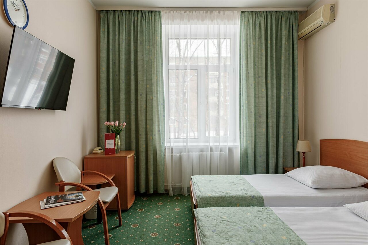 Гостиница Максима Ирбис Москва