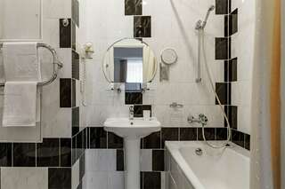 Гостиница Максима Ирбис Москва Семейный номер-5