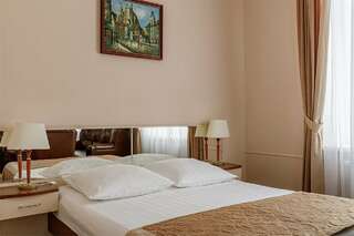 Гостиница Максима Ирбис Москва Семейный номер-2