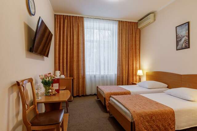 Гостиница Максима Ирбис Москва-148