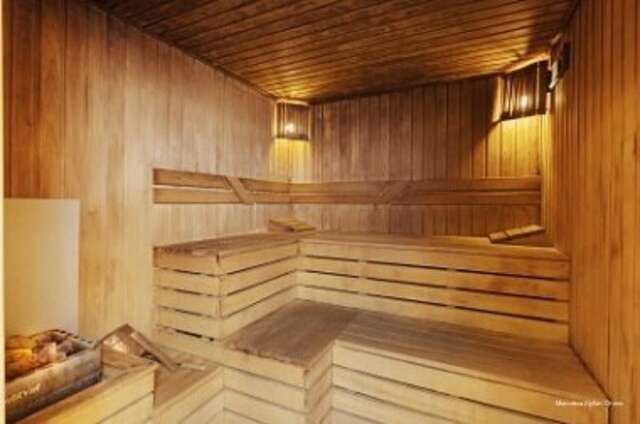 Гостиница Максима Ирбис Москва-205