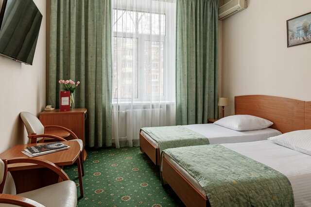 Гостиница Максима Ирбис Москва-76