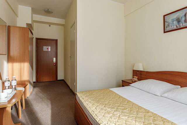 Гостиница Максима Ирбис Москва-143