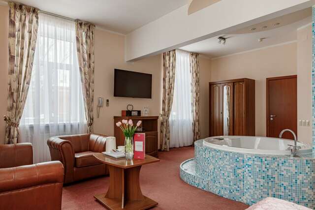 Гостиница Максима Ирбис Москва-111