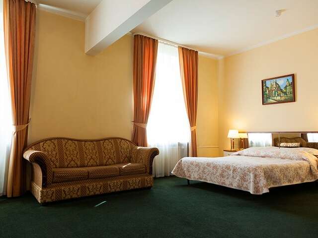 Гостиница Максима Ирбис Москва-152