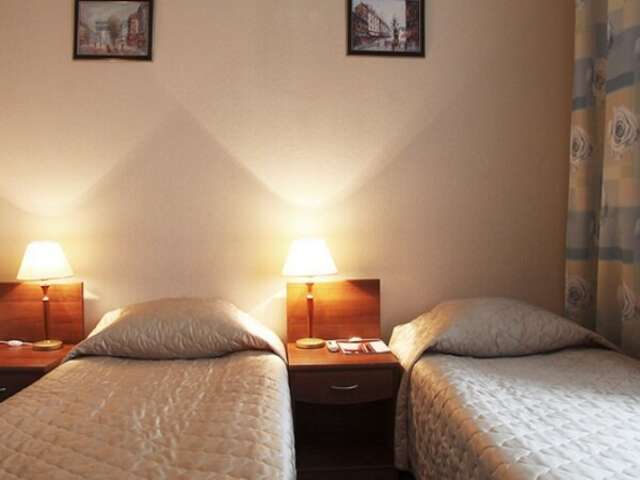 Гостиница Максима Ирбис Москва-160