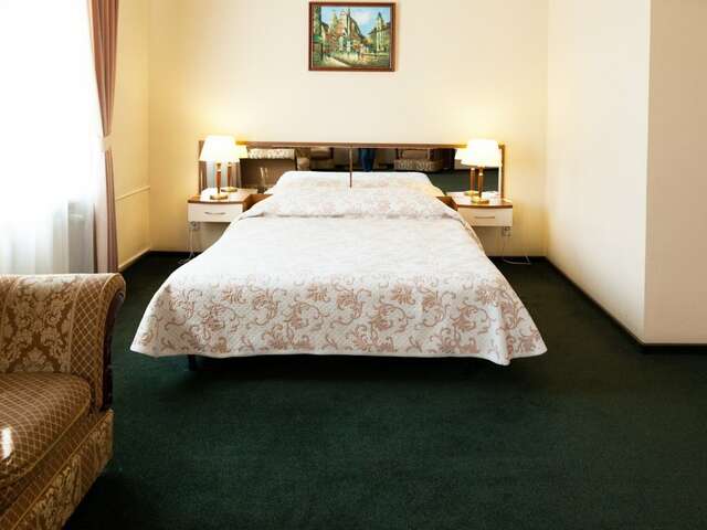 Гостиница Максима Ирбис Москва-3