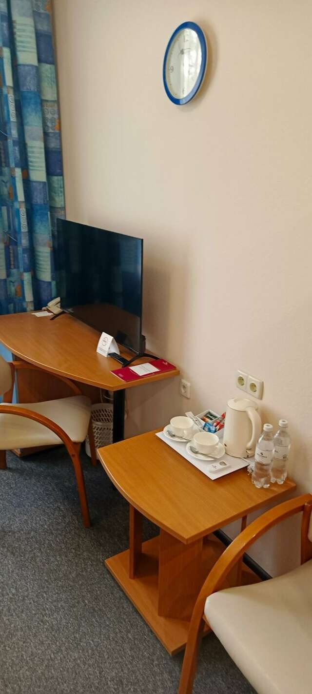 Гостиница Максима Ирбис Москва-243