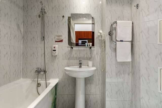 Гостиница Максима Ирбис Москва-166